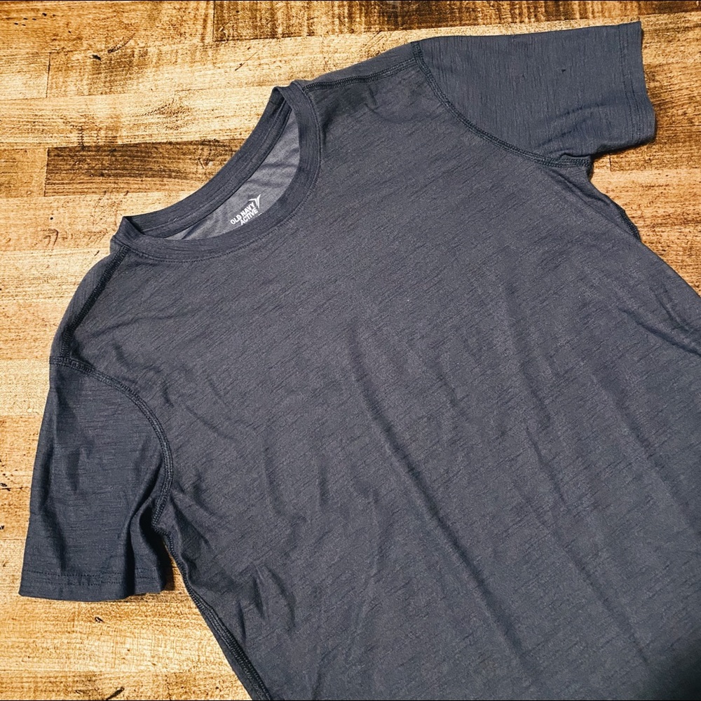 Old Navy Black Tshirt